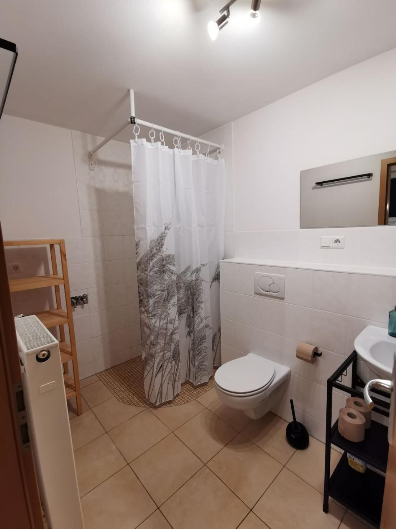 RAuszeit Apartment Nittendorf ภายนอก รูปภาพ