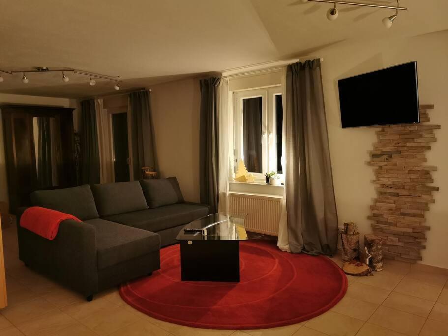 RAuszeit Apartment Nittendorf ภายนอก รูปภาพ